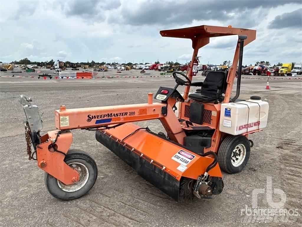 Lay-Mor SM300 Stroji za notranje pometanje