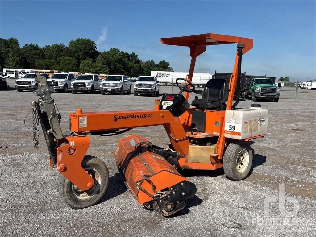 Lay-Mor SM300 Stroji za notranje pometanje