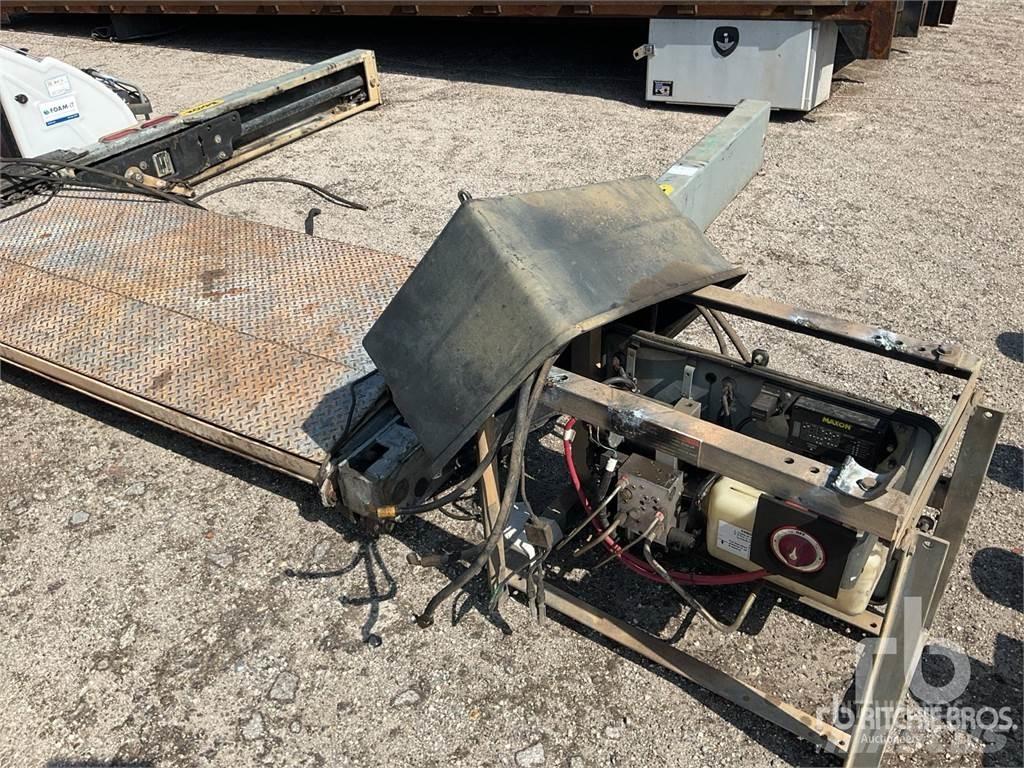  Lift Gate Druge komponente
