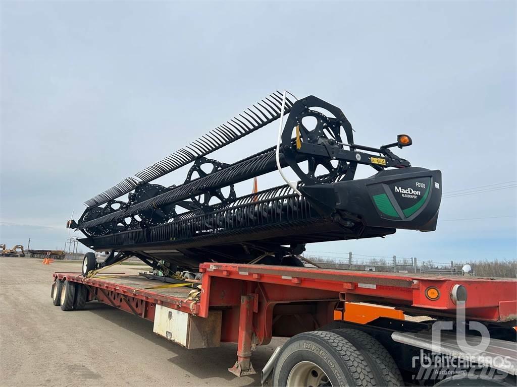 MacDon FD135 Rezalne glave za kombajne