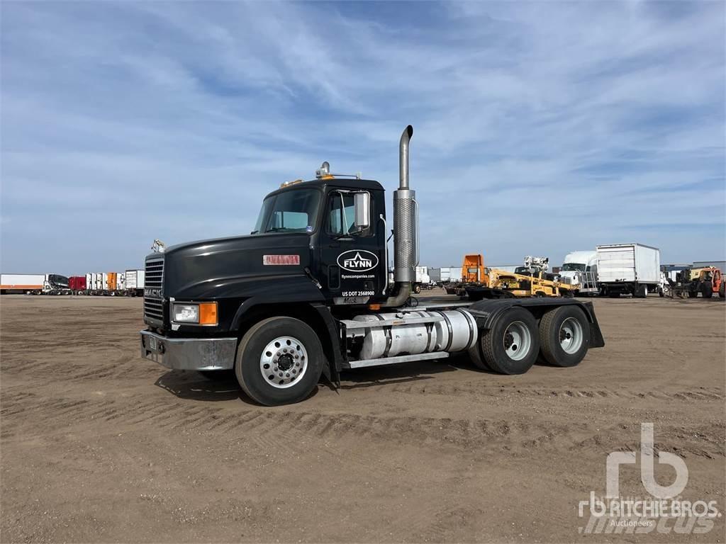Mack CH613 Vlačilci