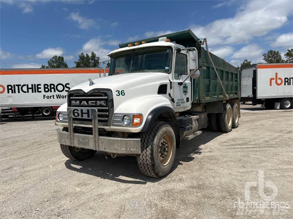 Mack CV713 Kiper tovornjaki