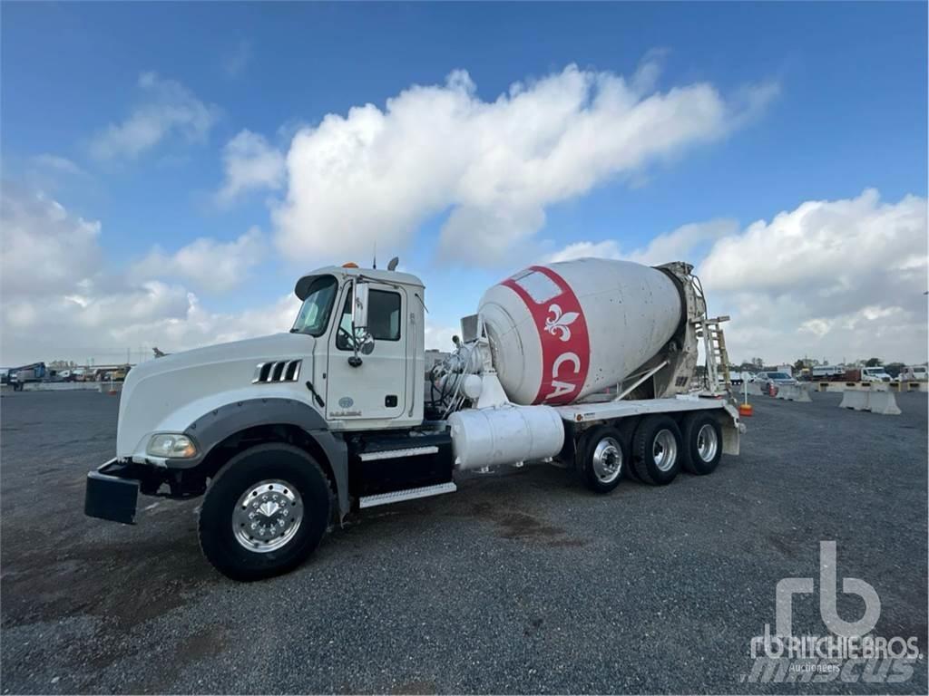 Mack GU813 Avtomešalci za beton