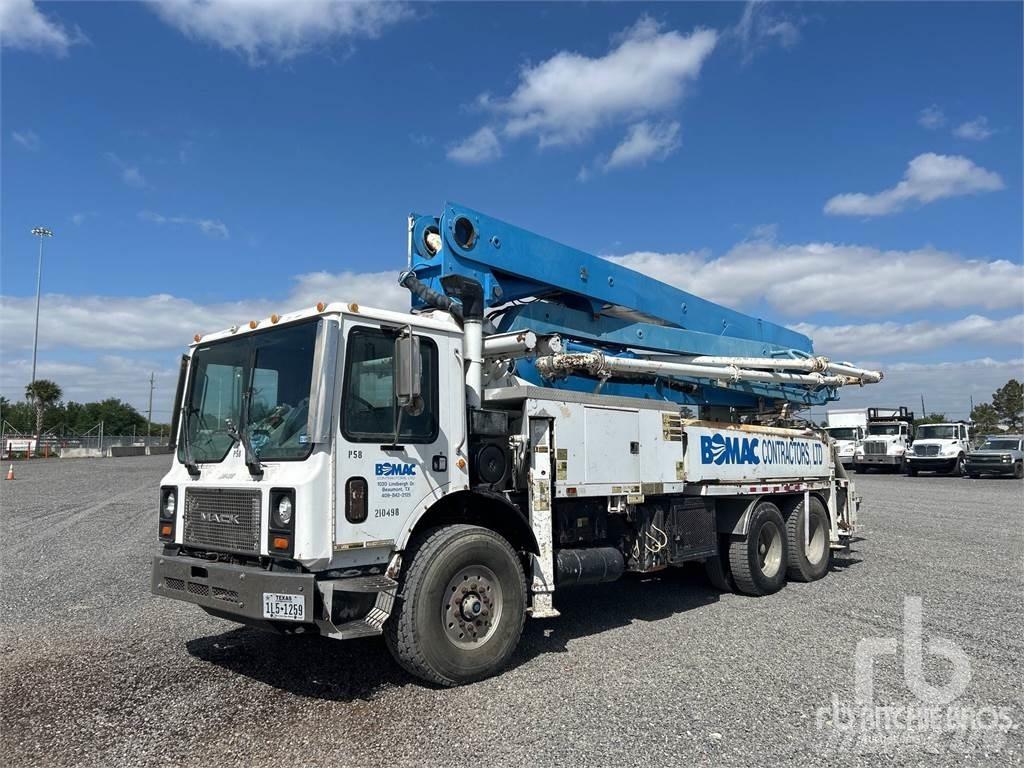 Mack MR688S Avtomešalci za beton