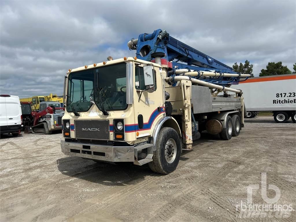 Mack MR688S Avtomešalci za beton