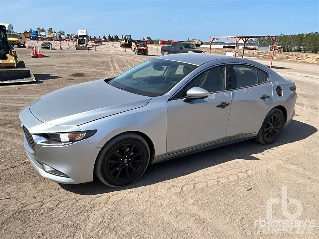 Mazda 3 Avtomobili