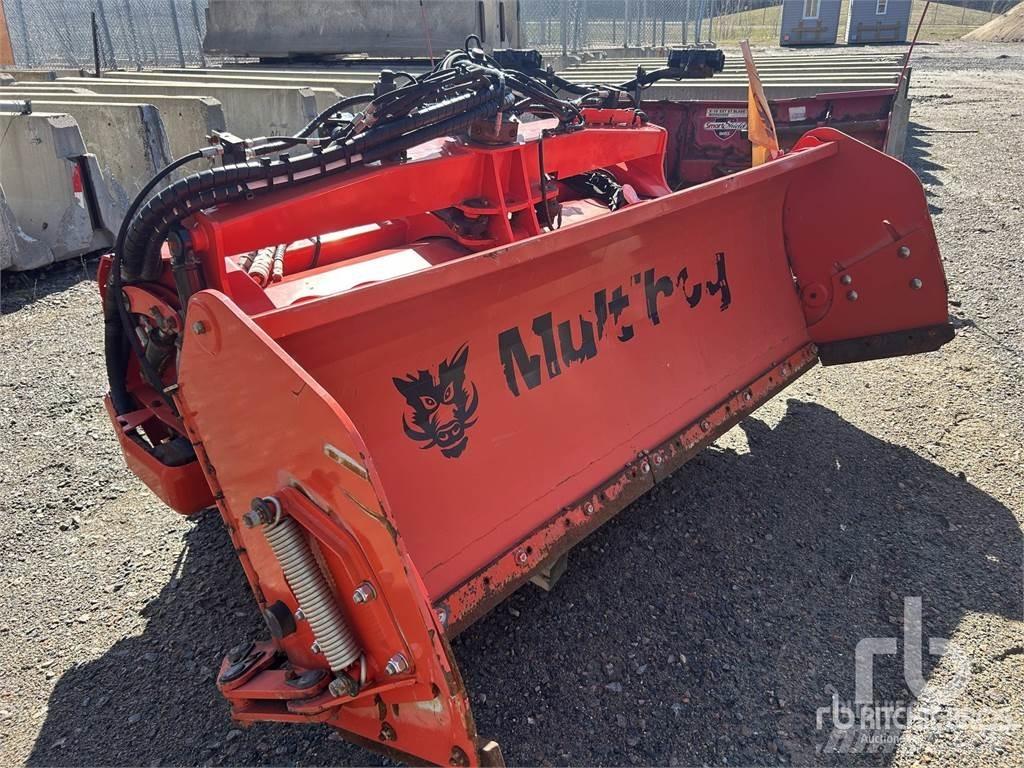 Multihog MPV200 Drugi stroji za cesto in sneg