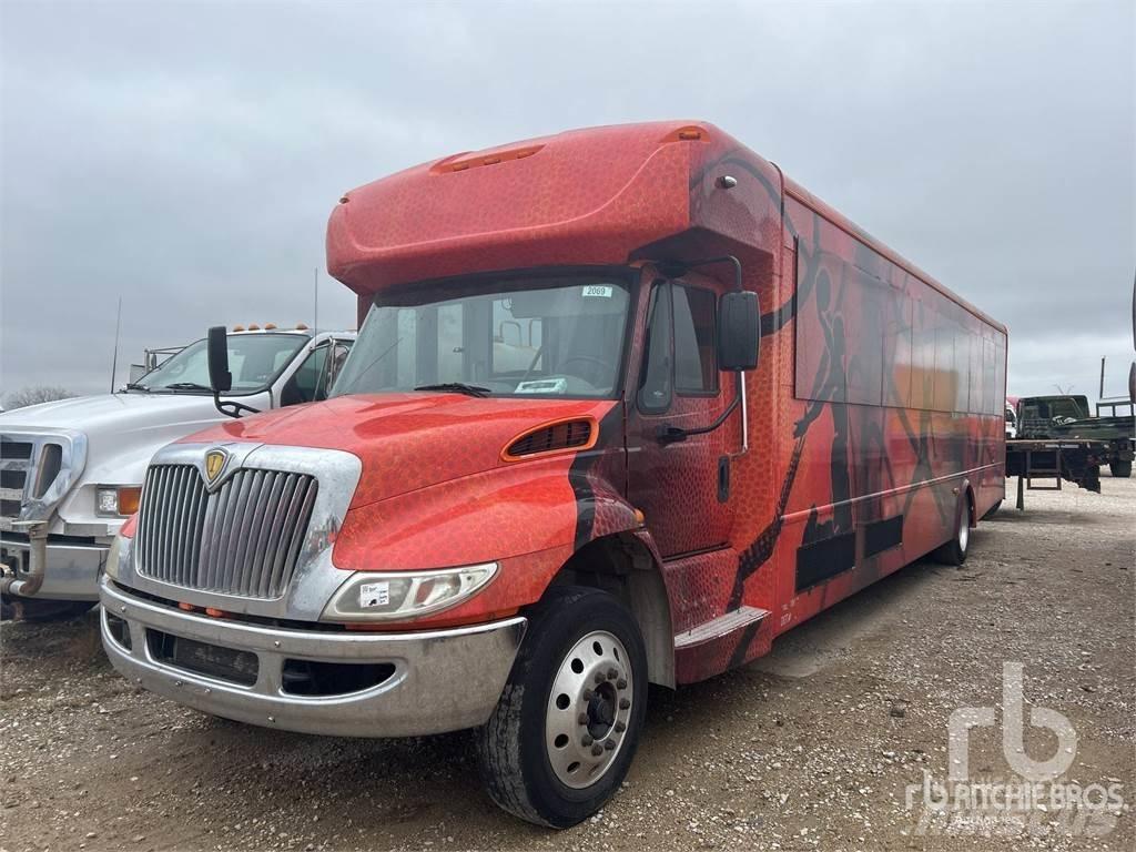 Navistar PC505 Medkrajevni avtobusi