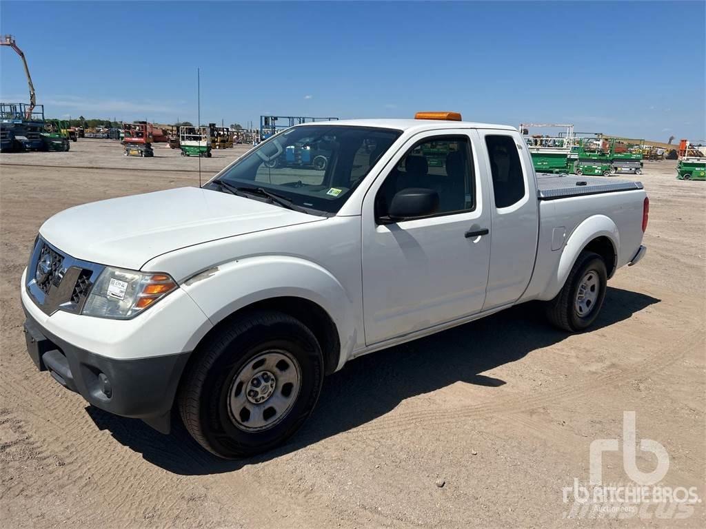 Nissan FRONTIER Prekucniki