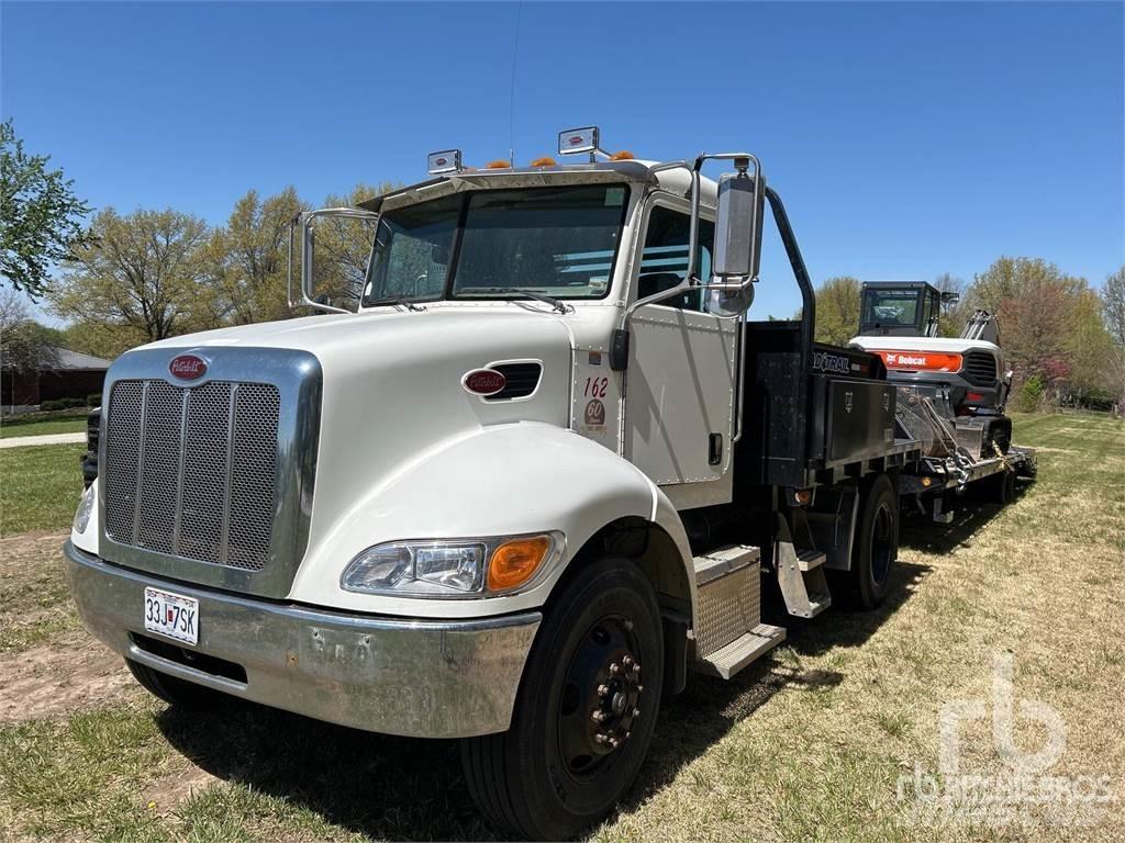 Peterbilt 335 Tovornjaki s kesonom/platojem