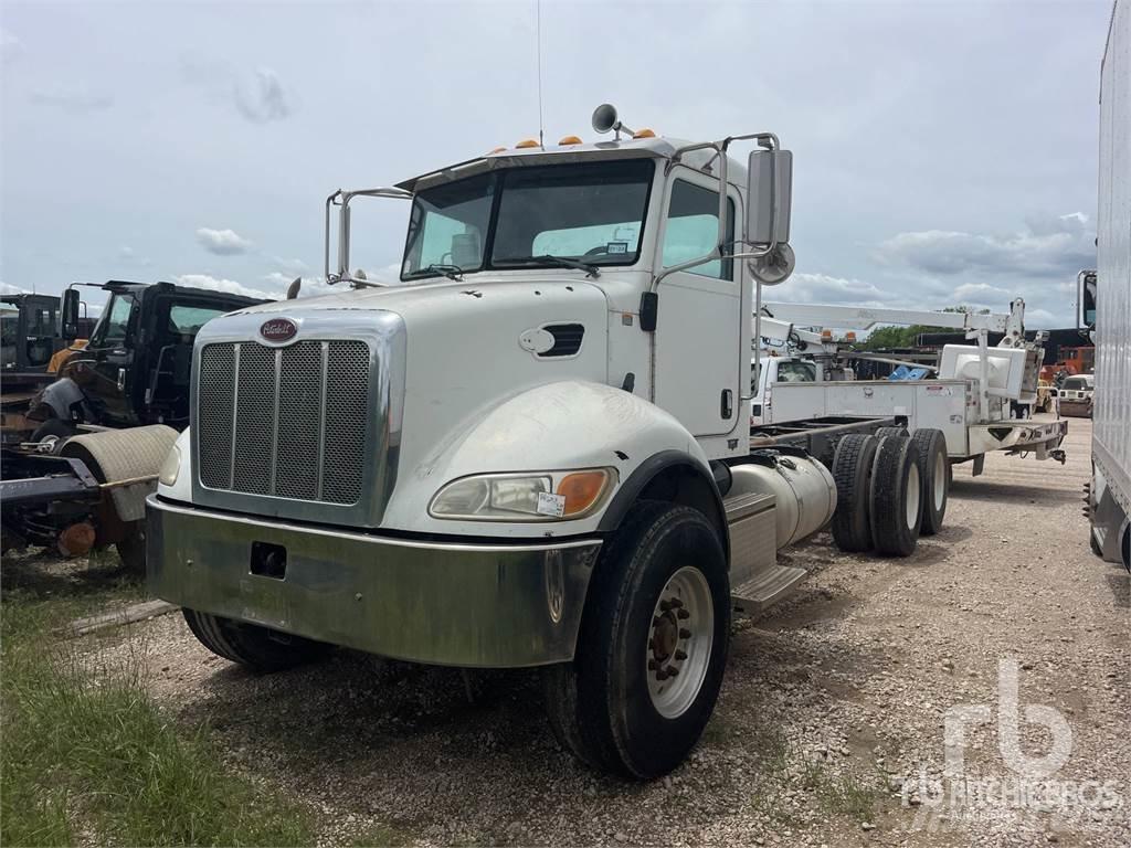 Peterbilt 335 Tovornjaki-šasije