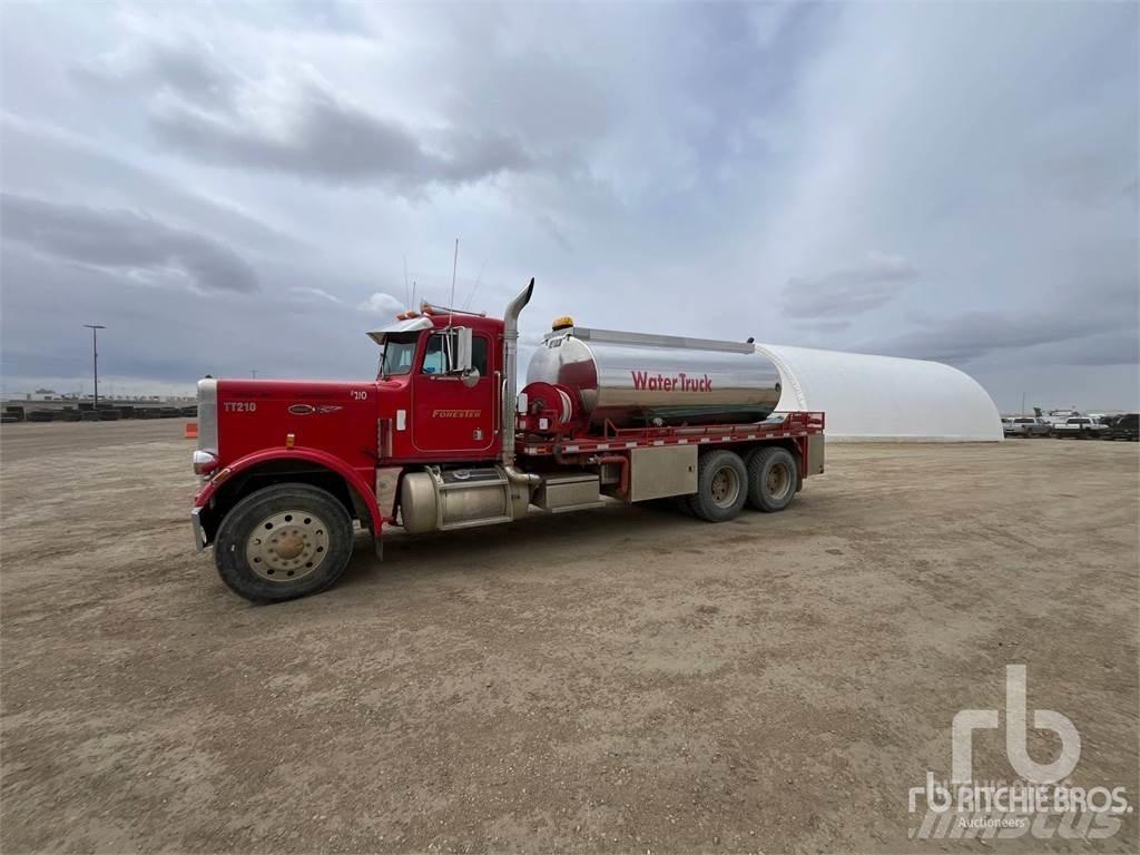 Peterbilt 359 Tovornjaki za vodo