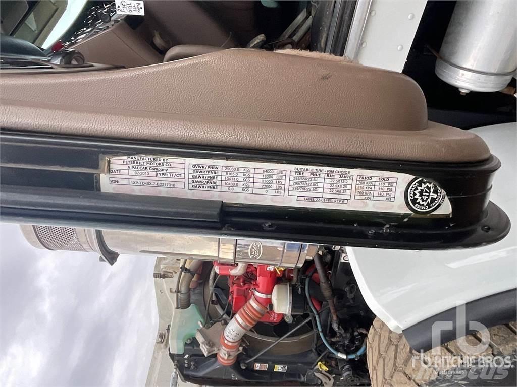 Peterbilt 367 Tovornjaki za prevoz avtomobilov z vitlom