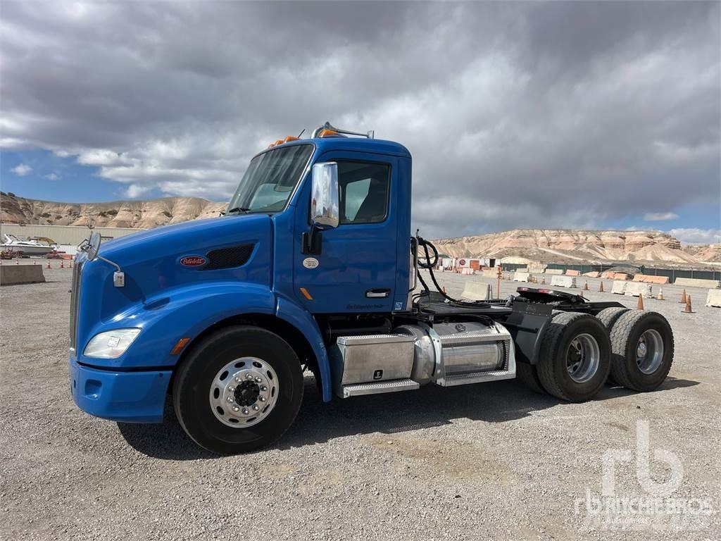 Peterbilt 389 Vlačilci