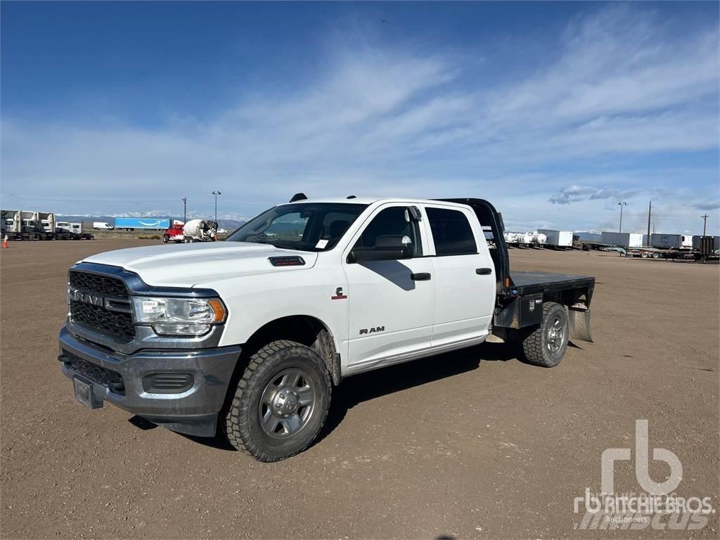 RAM 2500 Tovornjaki s kesonom/platojem