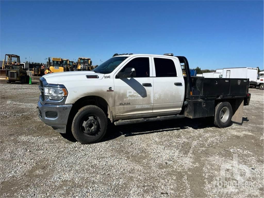 RAM 3500 Tovornjaki s kesonom/platojem