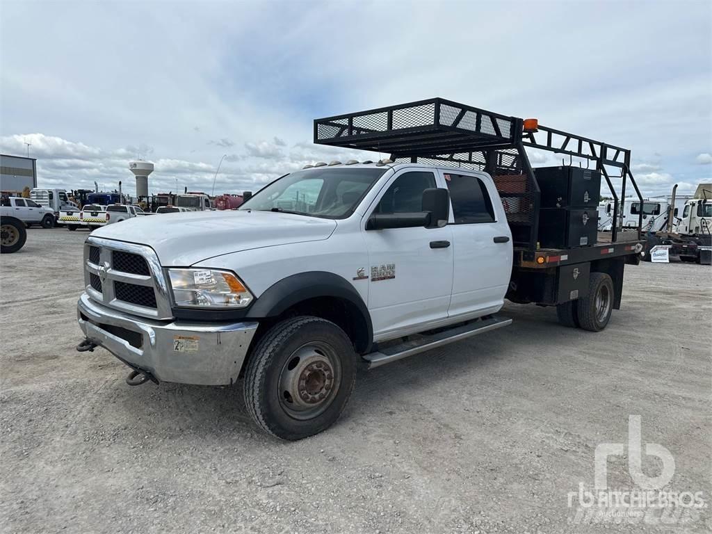 RAM 5500 Tovornjaki s kesonom/platojem
