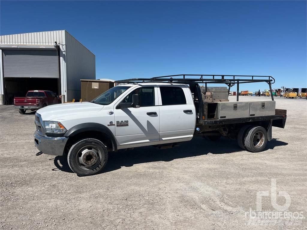 RAM 5500 Tovornjaki s kesonom/platojem