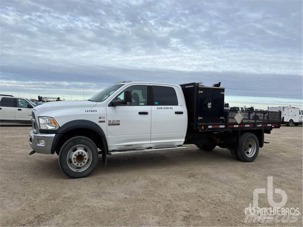 RAM 5500 Tovornjaki s kesonom/platojem