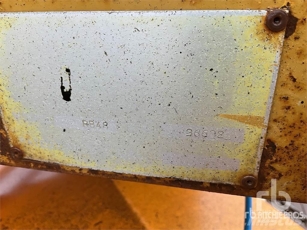 Rosco RB48 Stroji za notranje pometanje