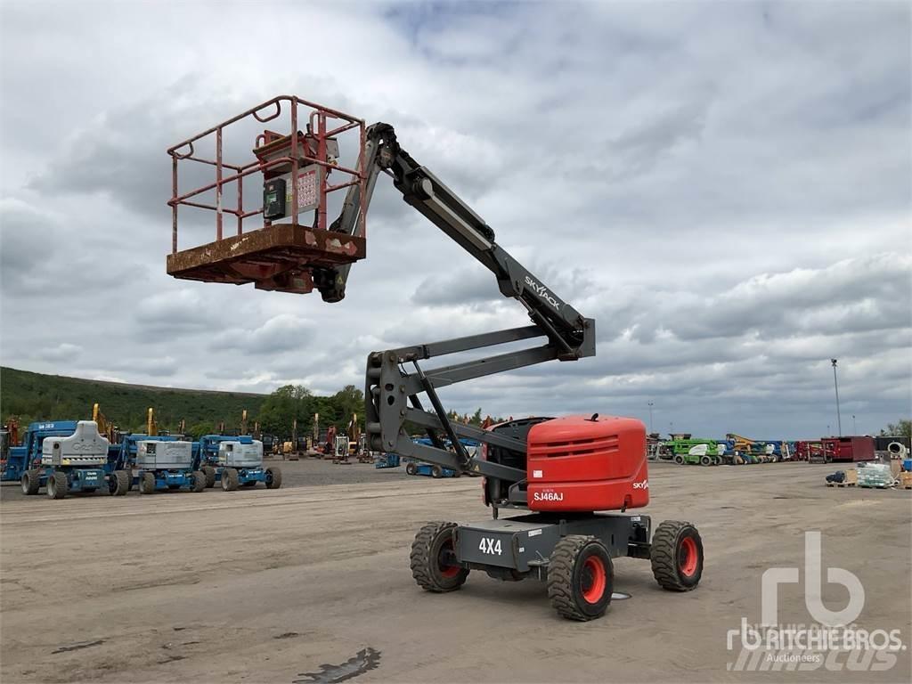 SkyJack SJ46AJ Zglobne dvižne ploščadi