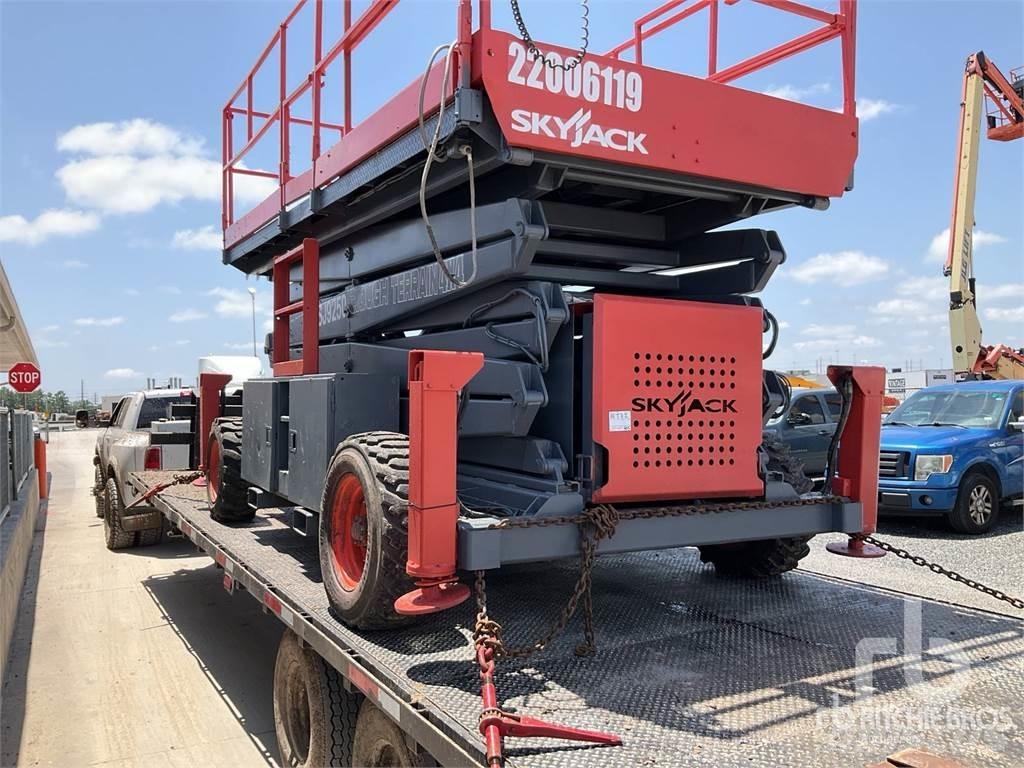 SkyJack SJ9250 Škarjaste dvižne ploščadi