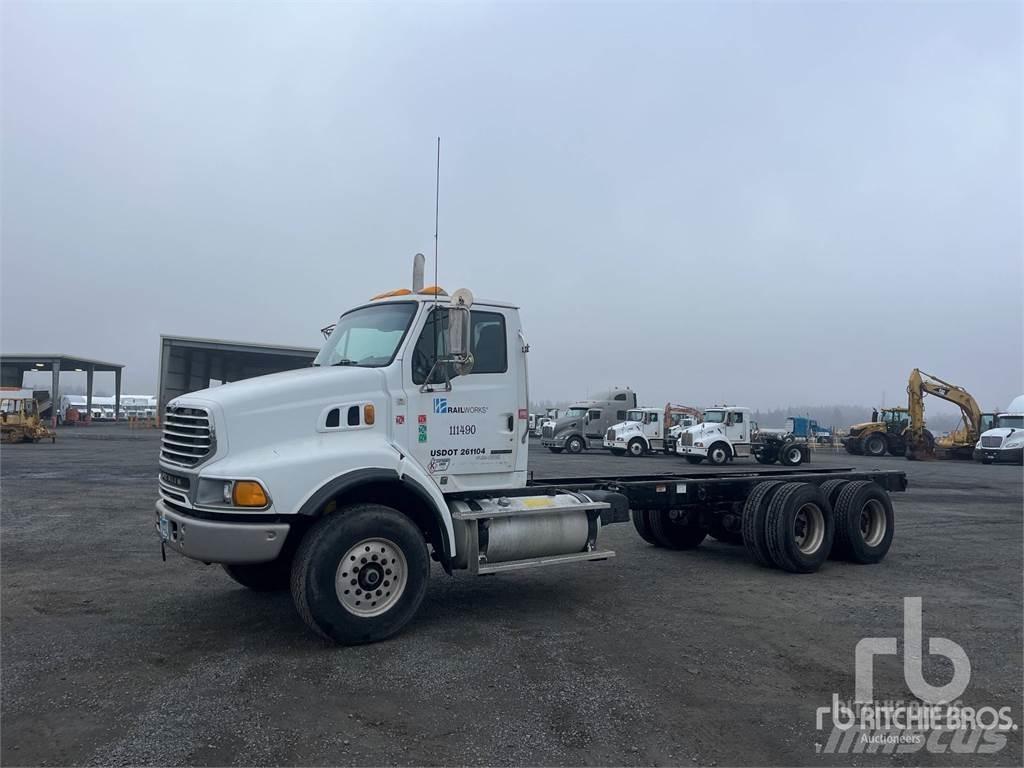 Sterling L8500 Tovornjaki-šasije