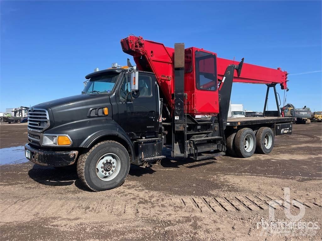 Sterling LT9500 Tovornjaki z žerjavom