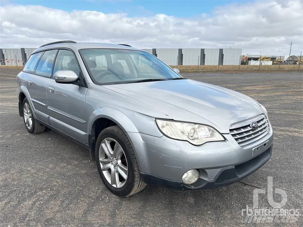 Subaru OUTBACK Avtomobili