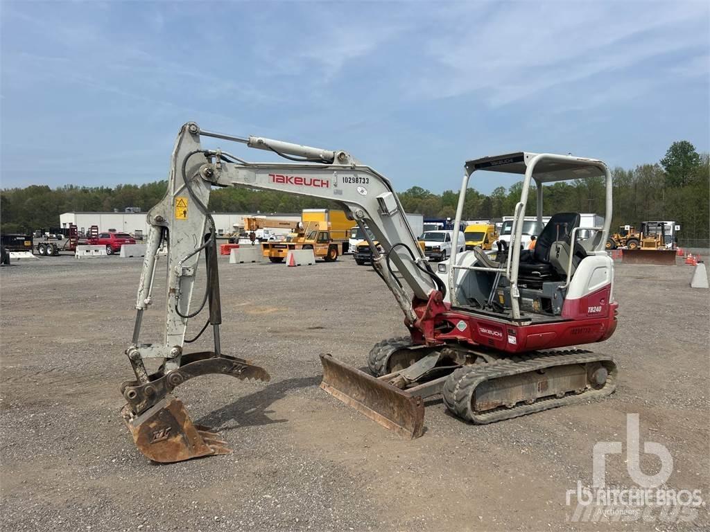 Takeuchi TB240 Mini bagri <7t