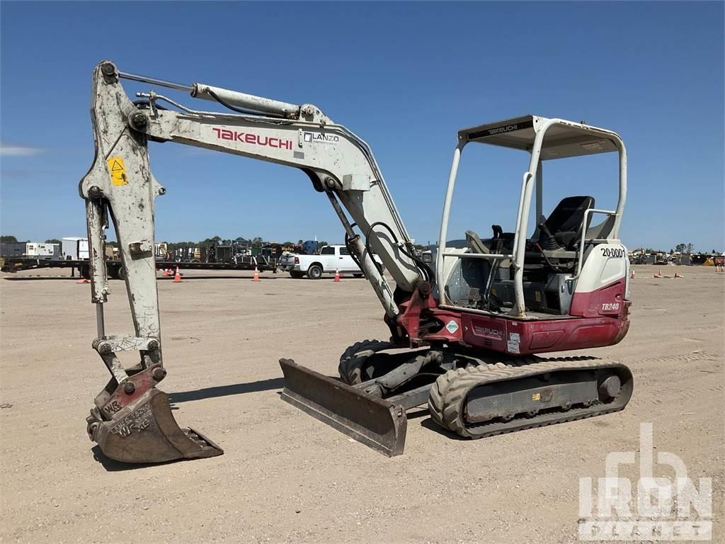 Takeuchi TB240 Mini bagri <7t