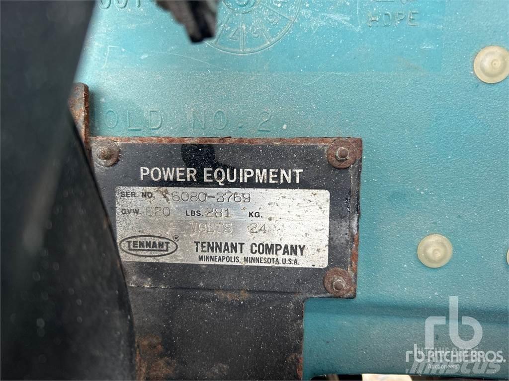 Tennant 6080 Cestni pometači