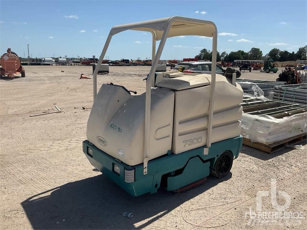 Tennant 7300 Cestni pometači