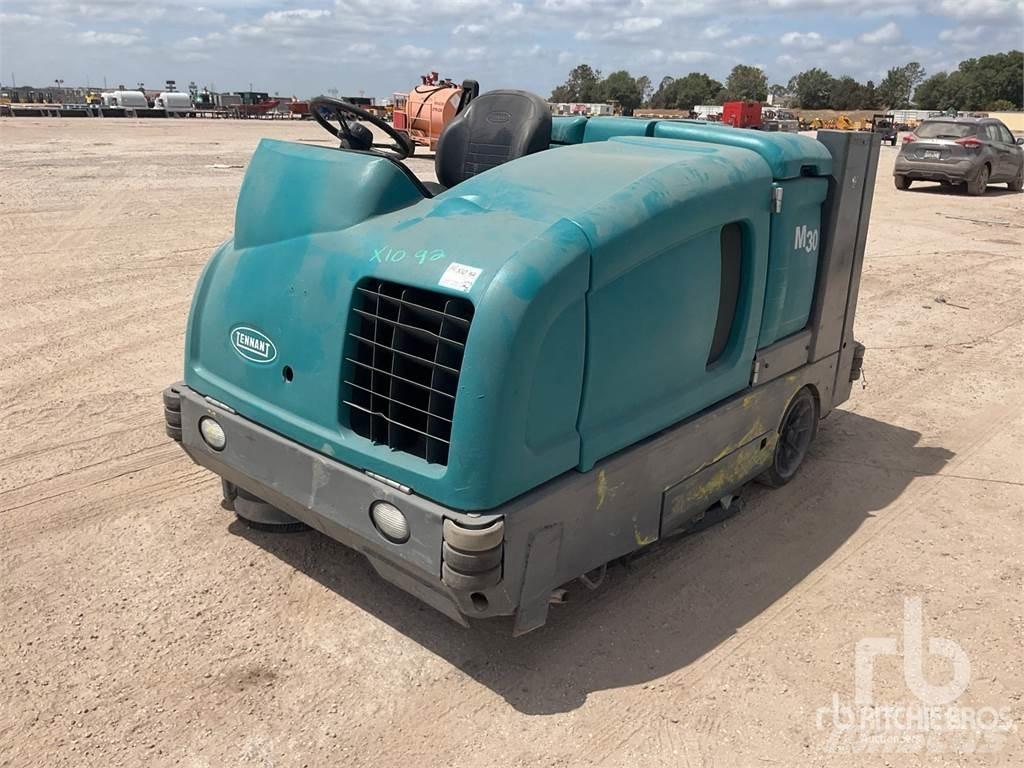 Tennant M30 Cestni pometači
