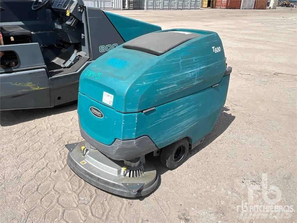 Tennant T600 Cestni pometači