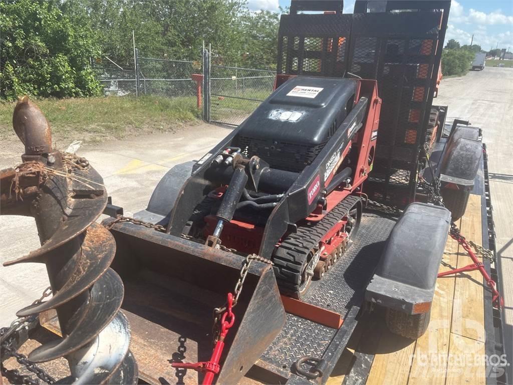 Toro TX427 Skid steer mini nakladalci