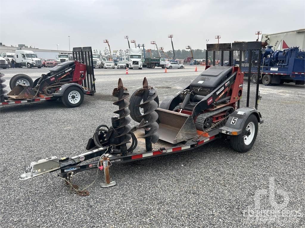 Toro TX427 Skid steer mini nakladalci