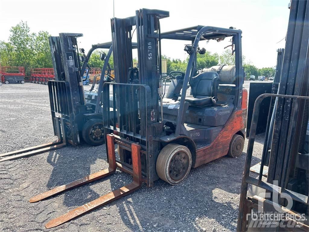 Toyota 8FGCU25 Dizelski viličarji