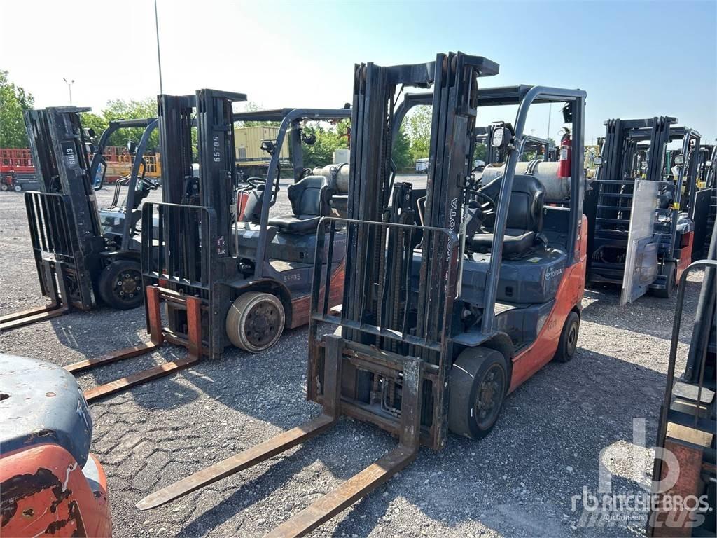 Toyota 8FGCU25 Dizelski viličarji