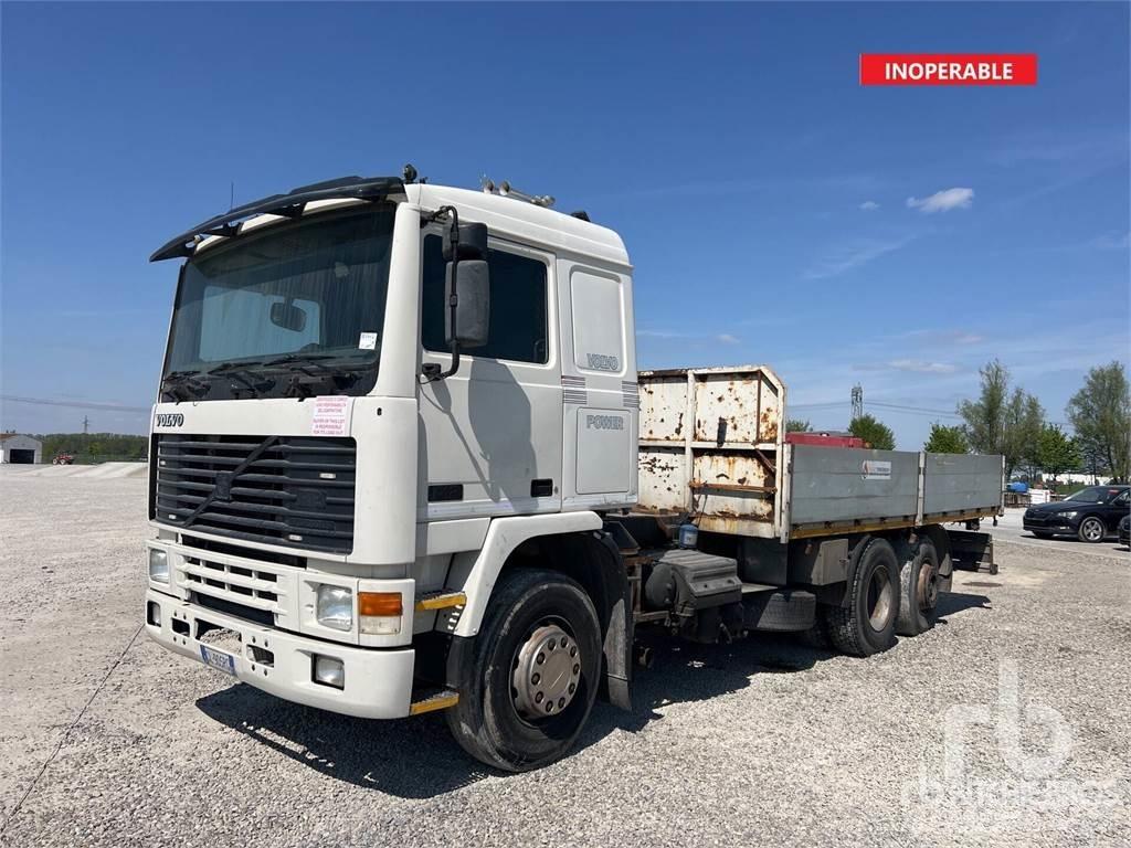 Volvo F12 Tovornjaki s kesonom/platojem