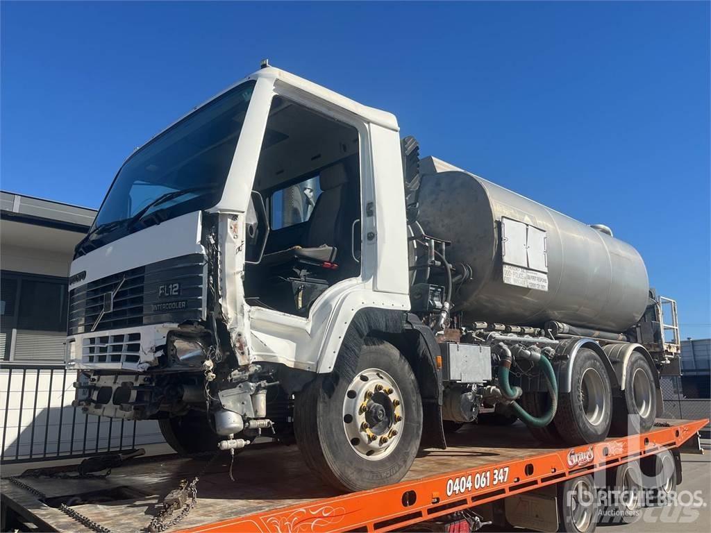 Volvo FL12 Tovornjaki cisterne