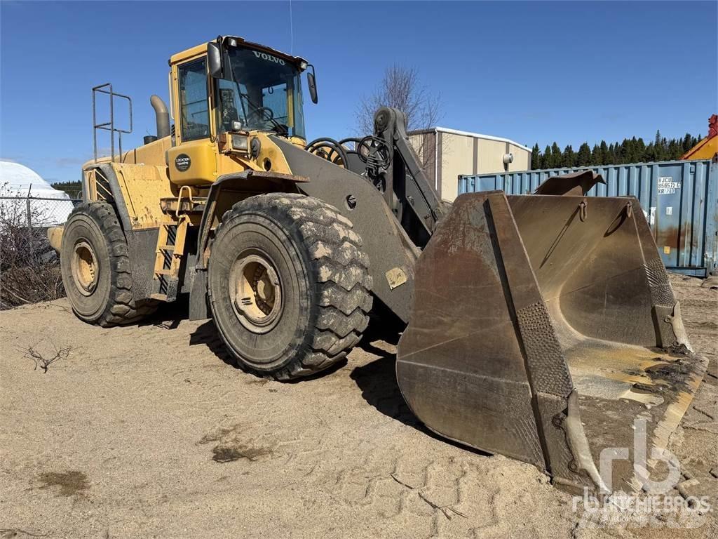 Volvo L220E Kolesni nakladalci