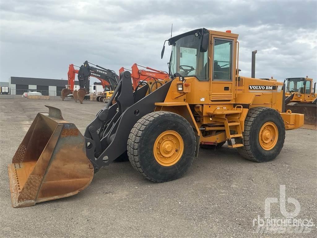 Volvo L90C Kolesni nakladalci