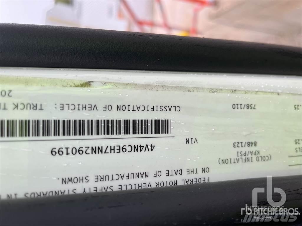Volvo VNL Vlačilci