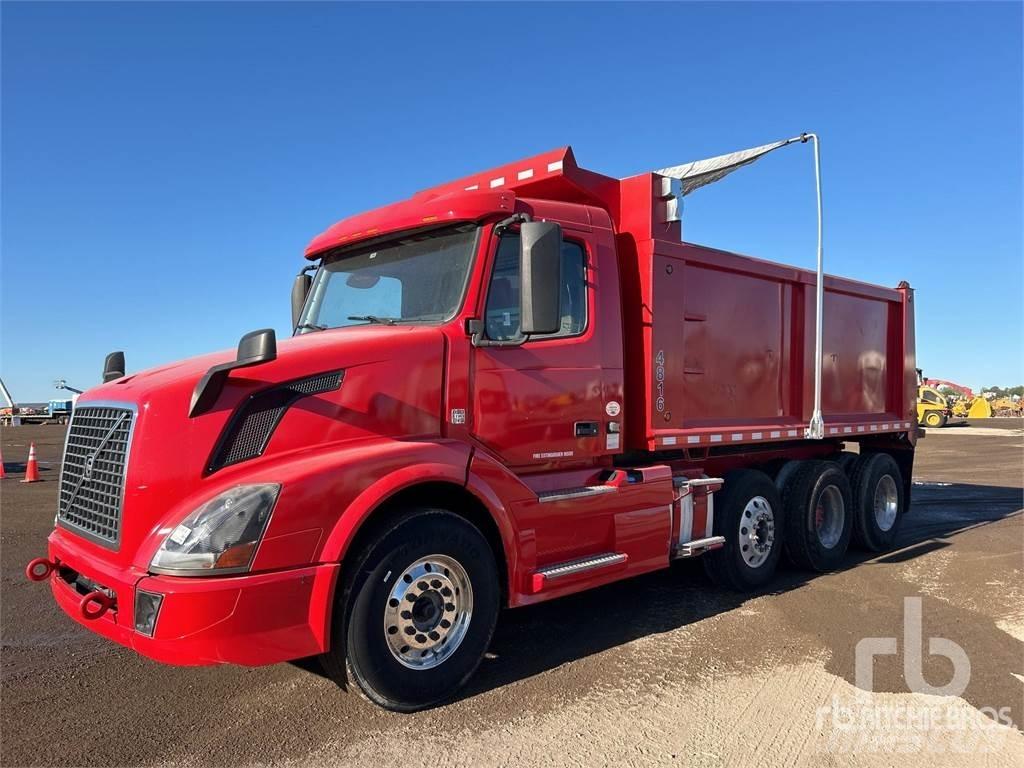 Volvo VNL300 Kiper tovornjaki