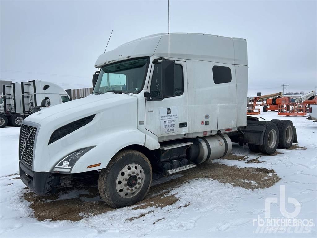 Volvo VNL64T760 Vlačilci