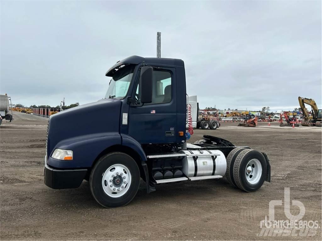 Volvo VNM200 Vlačilci