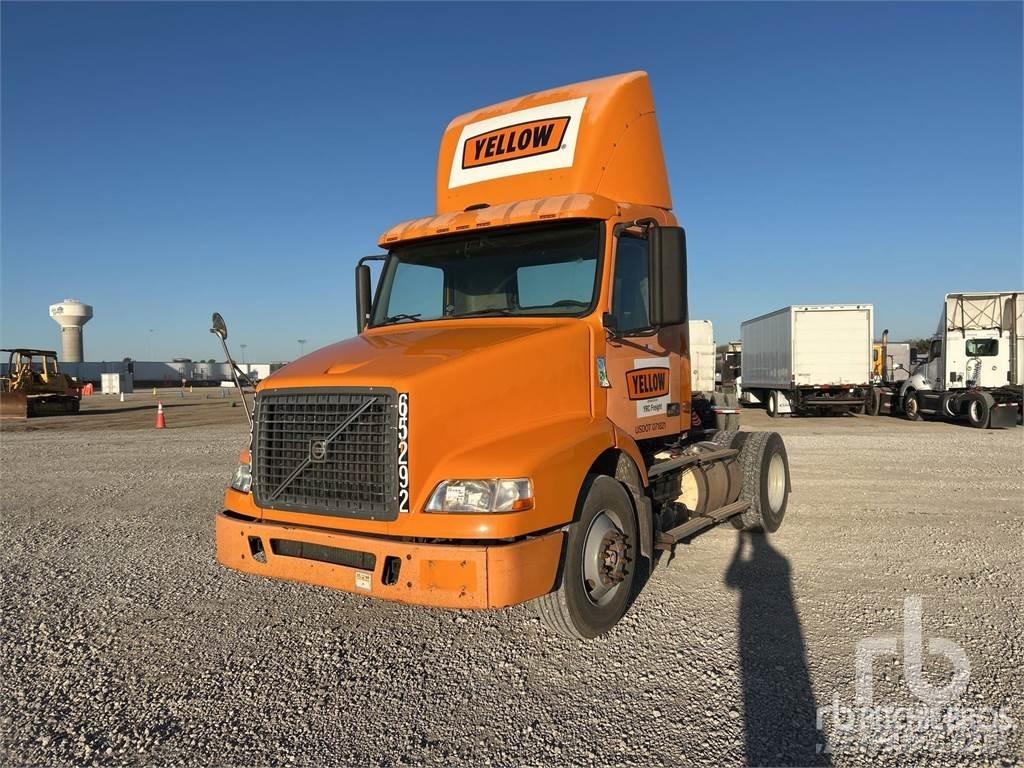 Volvo VNM200 Vlačilci