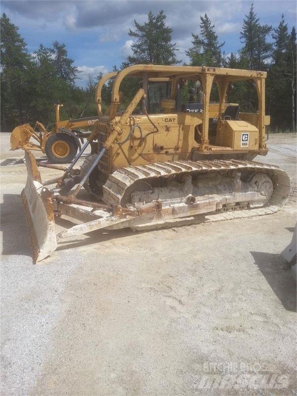 CAT D6D LGP Buldožerji goseničarji