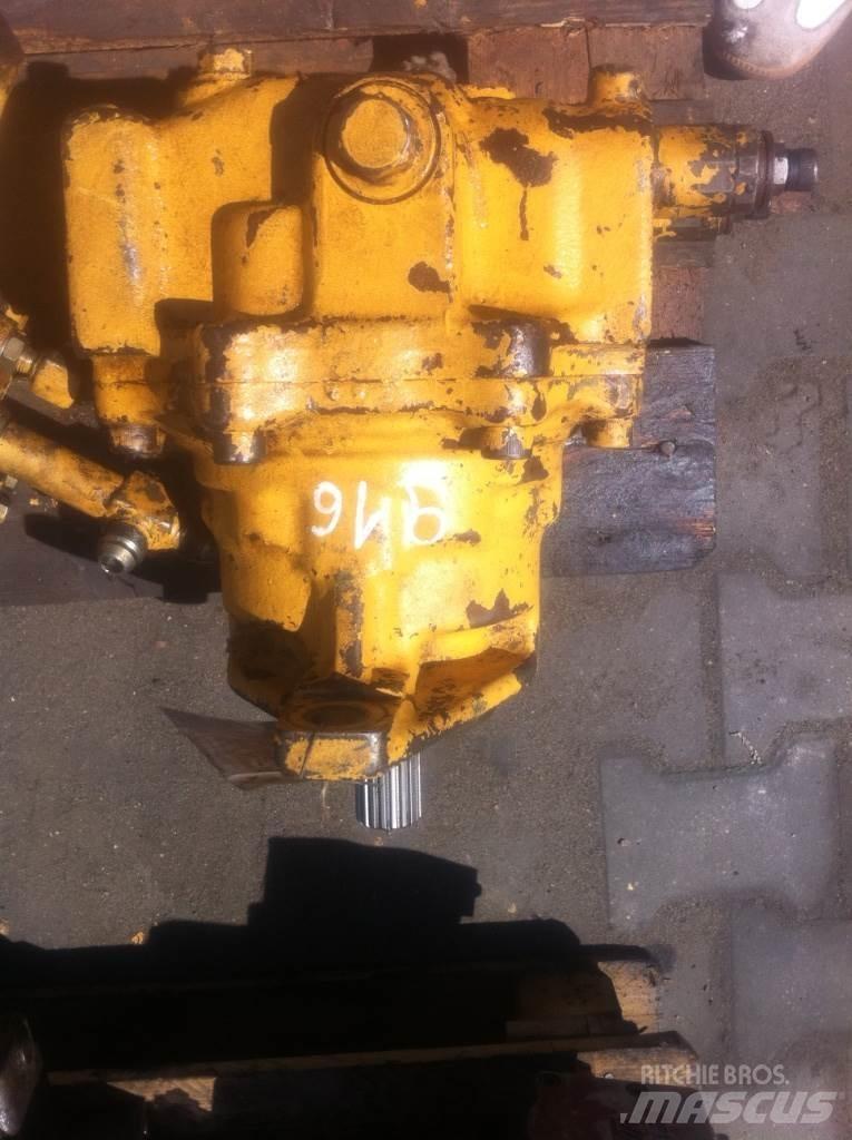 Komatsu E2153569 Motorji